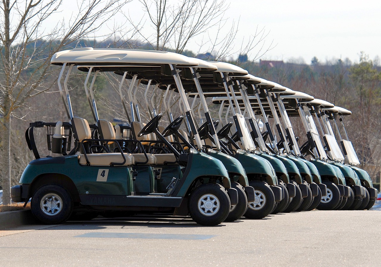 golf carts, golf, parked-1646644.jpg